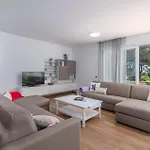 Paliska * Póla