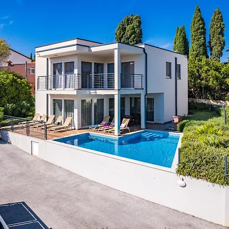 Villa Paliska *