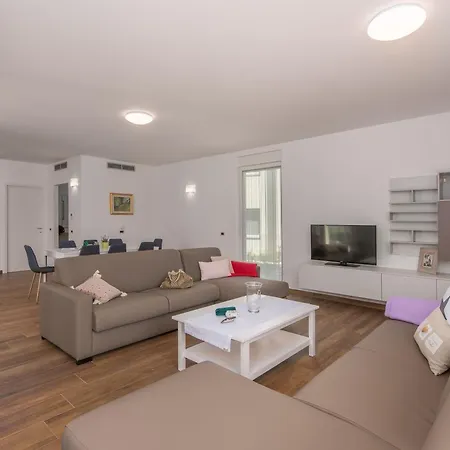 Paliska Vila *